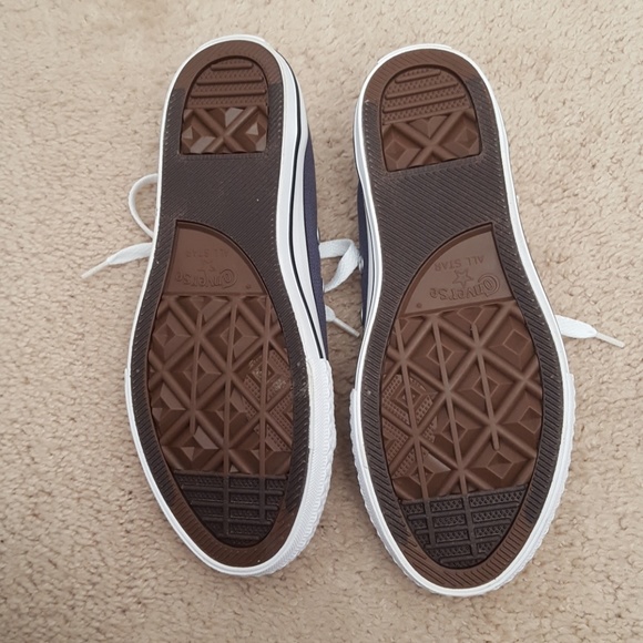 Converse youth athletic sneaker size 2 New - Picture 5 of 8